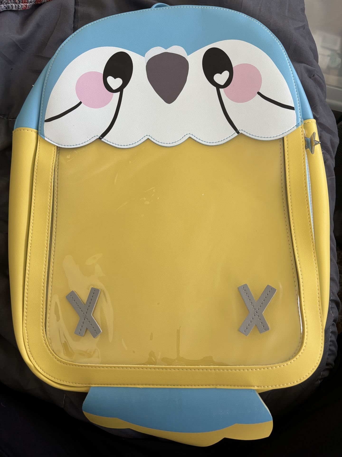 The bird Itabag by Ohayou! Clothing Gold Macaw