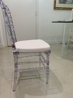 4 new acrylic chairs with cousins