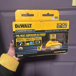 DeWalt 20v Max PowerStack 5Ah Starter Duo *NEW*