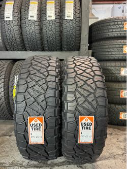 (2) 245/65/17 Nitto