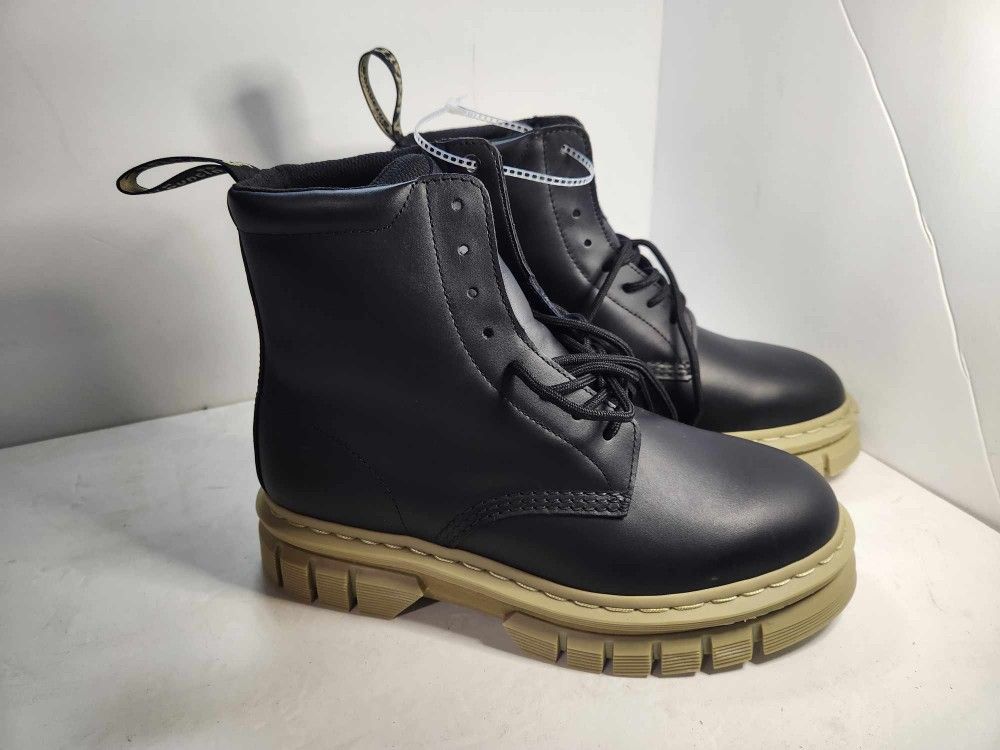 NEW Dr. Martens Rikard Platform Black Lace Leather Boots Men's 9, Women's 10 Doc