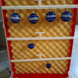 CHRISTMAS ORNAMENT STORAGE CONTAINER 