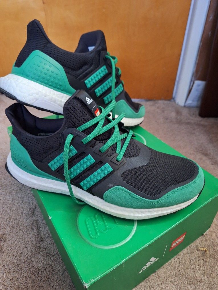 adidas gazelle silver green womens LEGO x adidas LEGO x adidas UltraBOOST DNA FY7690 main image 1
