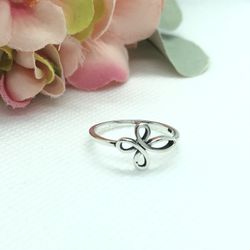 Sideways Infinity Cross Ring | Size 7&8