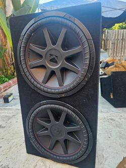 15 inch kicker subwoofers in great condition