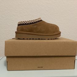 Toddler Uggs Slippers Size 7