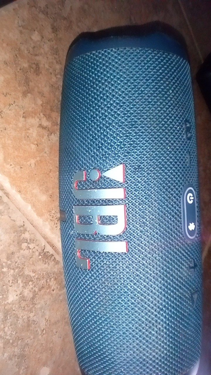 JBL CHARGE 5 Bluetooth Speaker