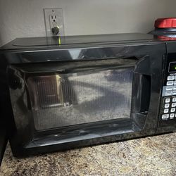 Black Hamilton Beach Microwave