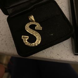 10kt  S Charm By ART