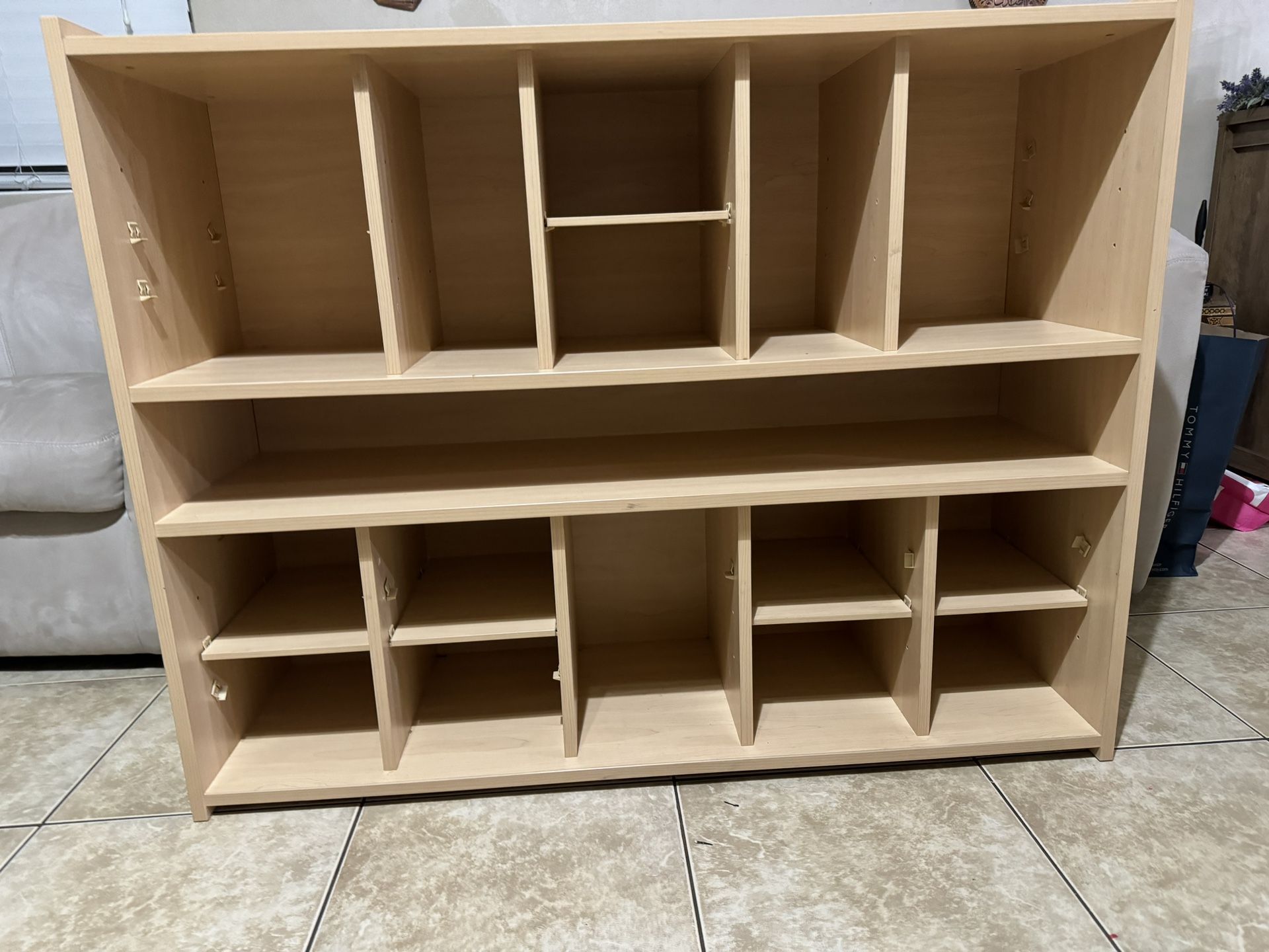 Book Shelf / Bookcase