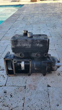 International  Engine Air Compressor