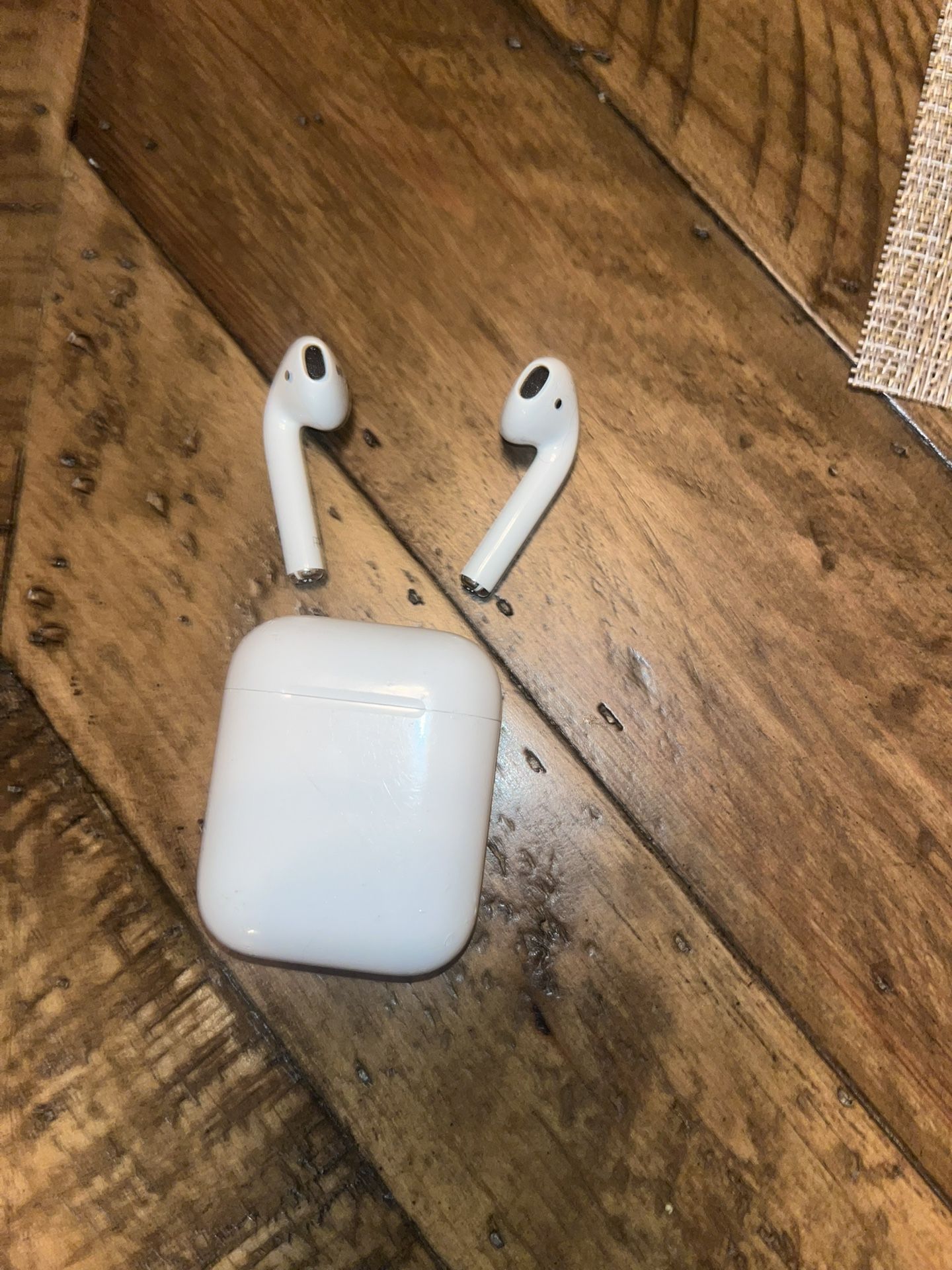1st Generation Apple Air Pods