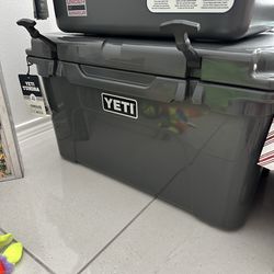 Yeti 45 Charcoal Cooler Rare Brand New