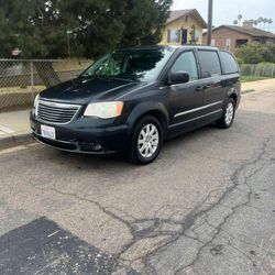 2014 Chrysler Town & Country