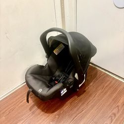 Car Seat Like New 