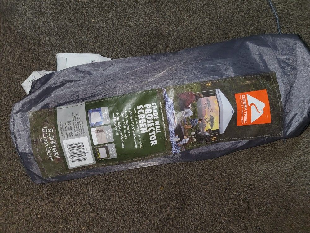 Outdoor Projector Screen 