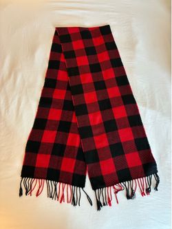 Old Navy Men's Red & Black Plaid Acrylic Fringe Scarf One Size 69x11.5