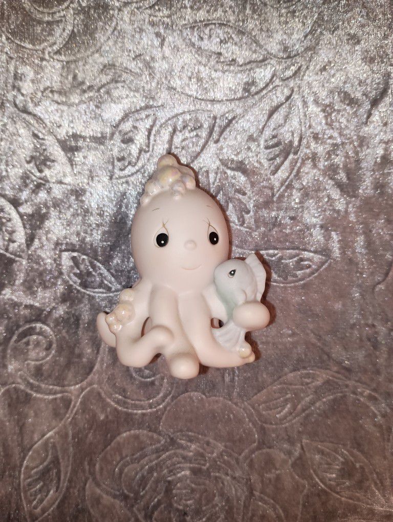 Vintage Precious Moments I Only Have Arms For You Octopus W/Fish Figurine 527769