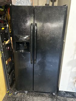Frigidaire Black Side-by-Side Refrigerator