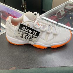 Retro 11 Jordan Lows