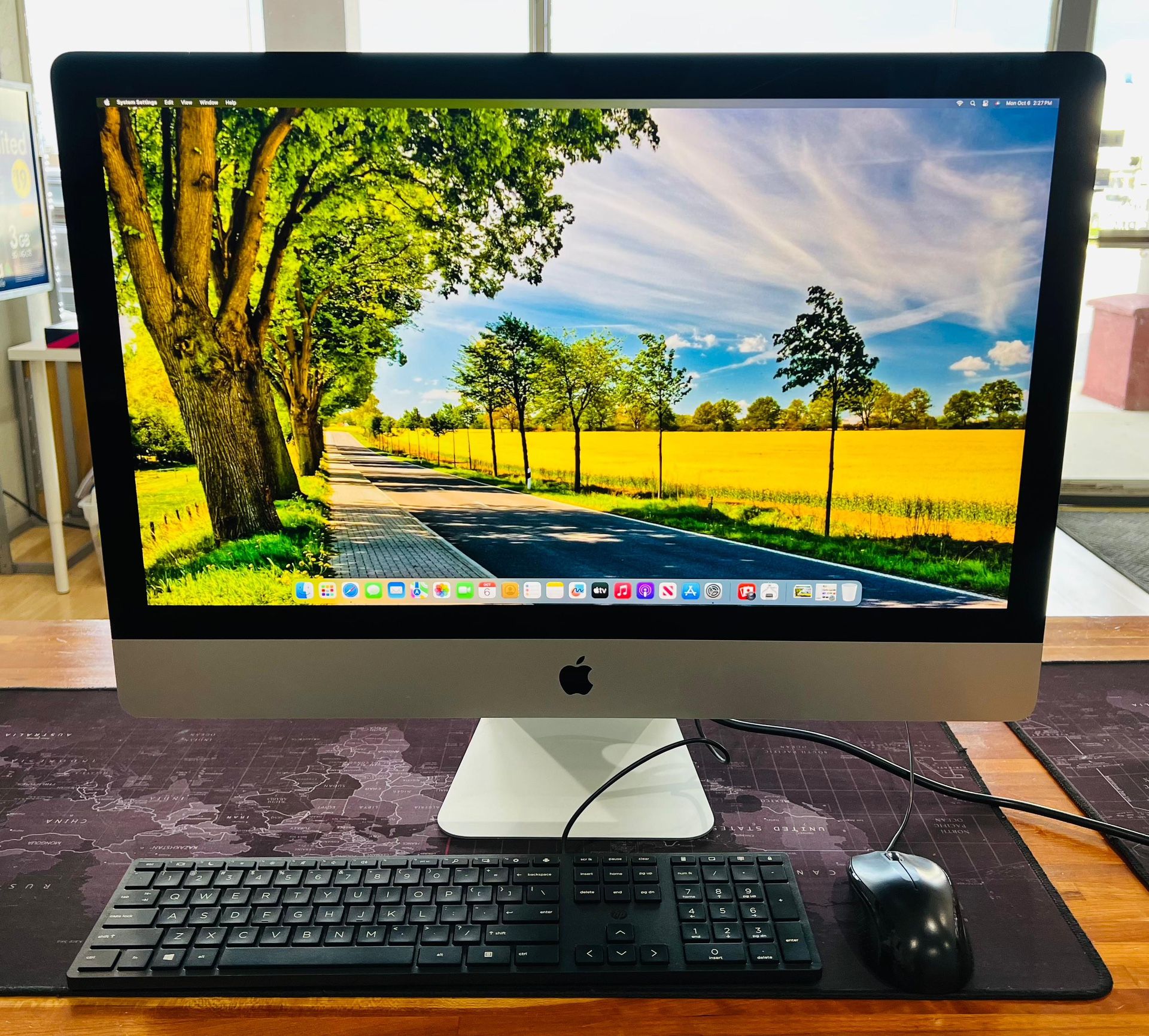 Apple iMac 27” Retina 5K 2020 3.8GHz 8-CORE i7 64GB RAM 500GB Radeon Pro 5700XT 16GB VRAM
