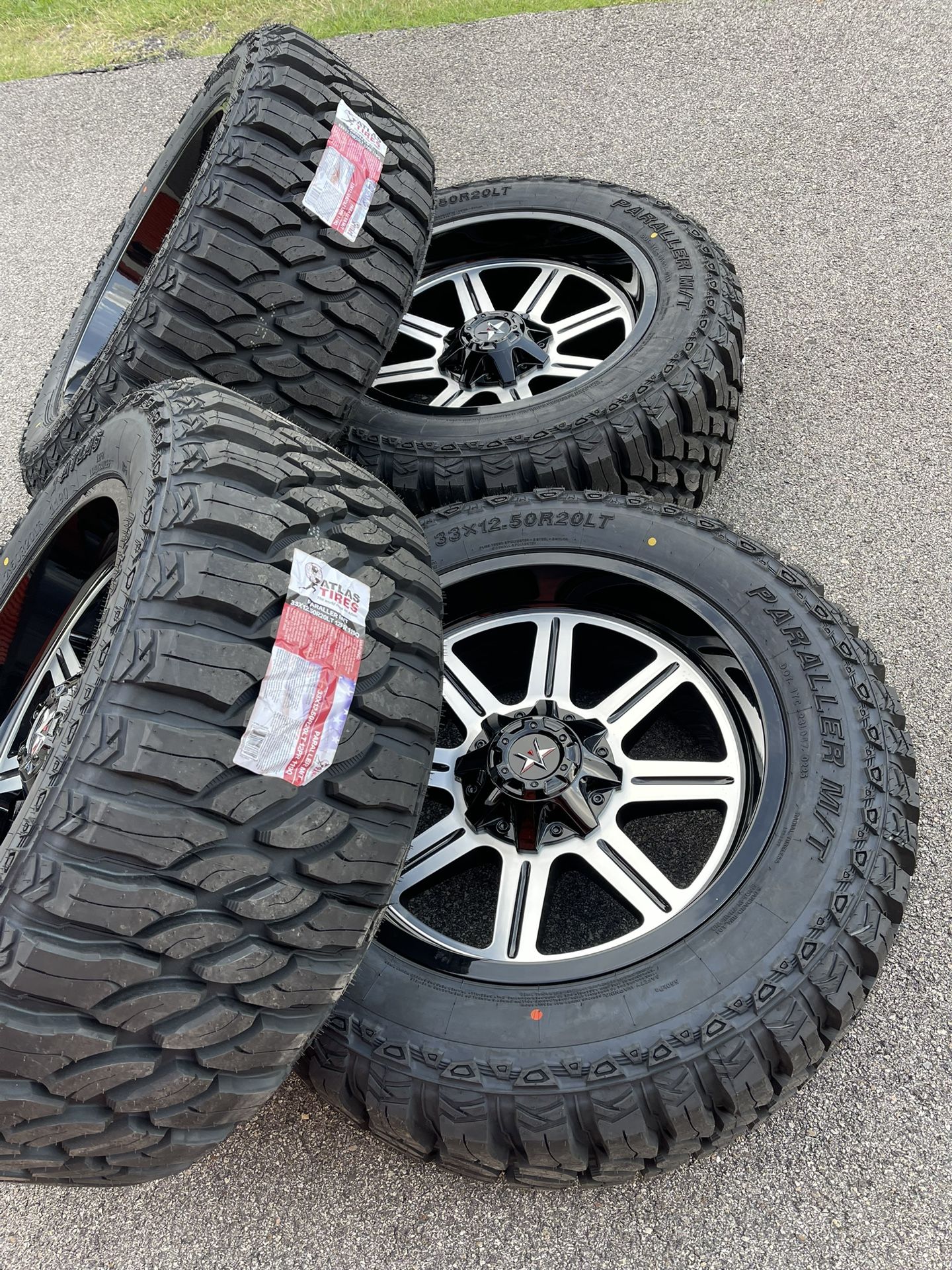 20X10 OFF ROAD RIMS 5 LUG UNIVERSAL WITH 33X12.50R20LT ATLAS TIRES FITS JEEP, DODGE RAM AND 5 LUG TOYOTAS (PRIECE NEGOTIABLE ) 20X10 TODO TEREN