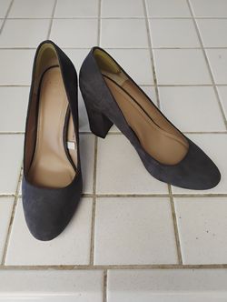 A New Day Gray Block Heel Pumps Women’s Size 8.5