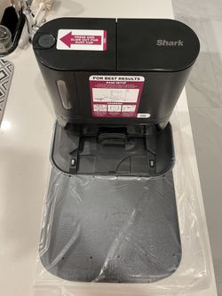 Shark Al Robot Self Clean Charging Station