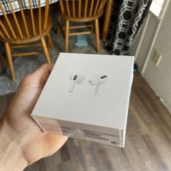 Apple AirPods Pro With MagSafe Charging Case