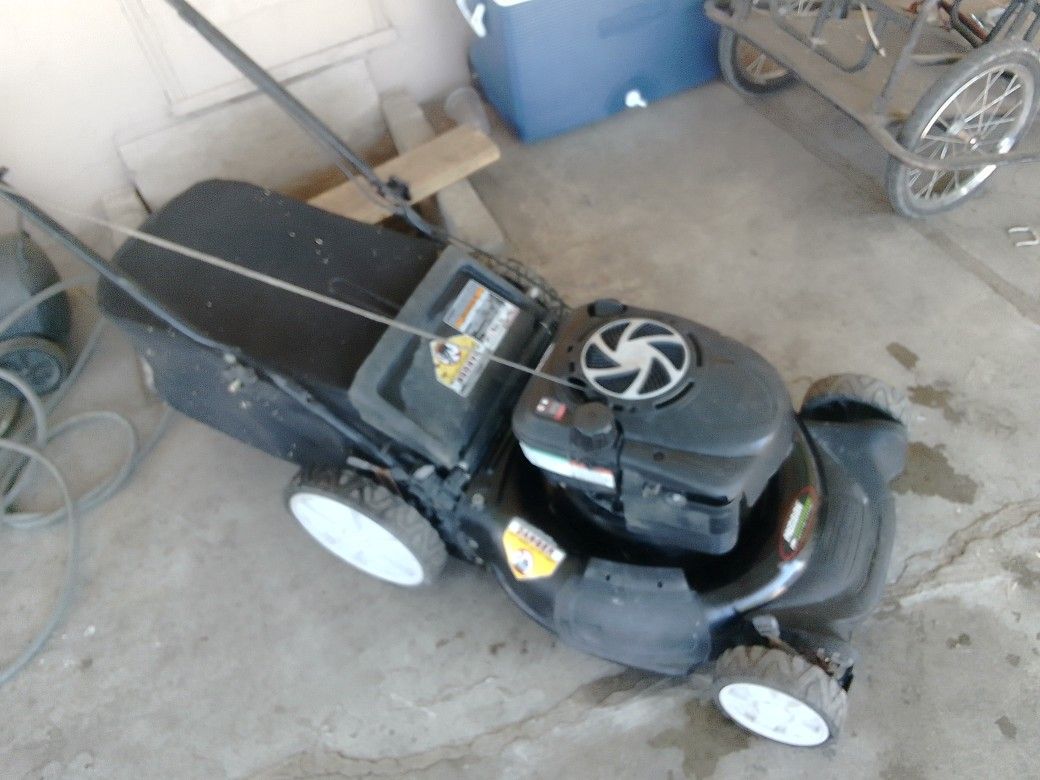 Craftsman Rear Bagger Runs Great