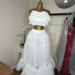 Falta Blanca, Top Blanco, Corset Negro