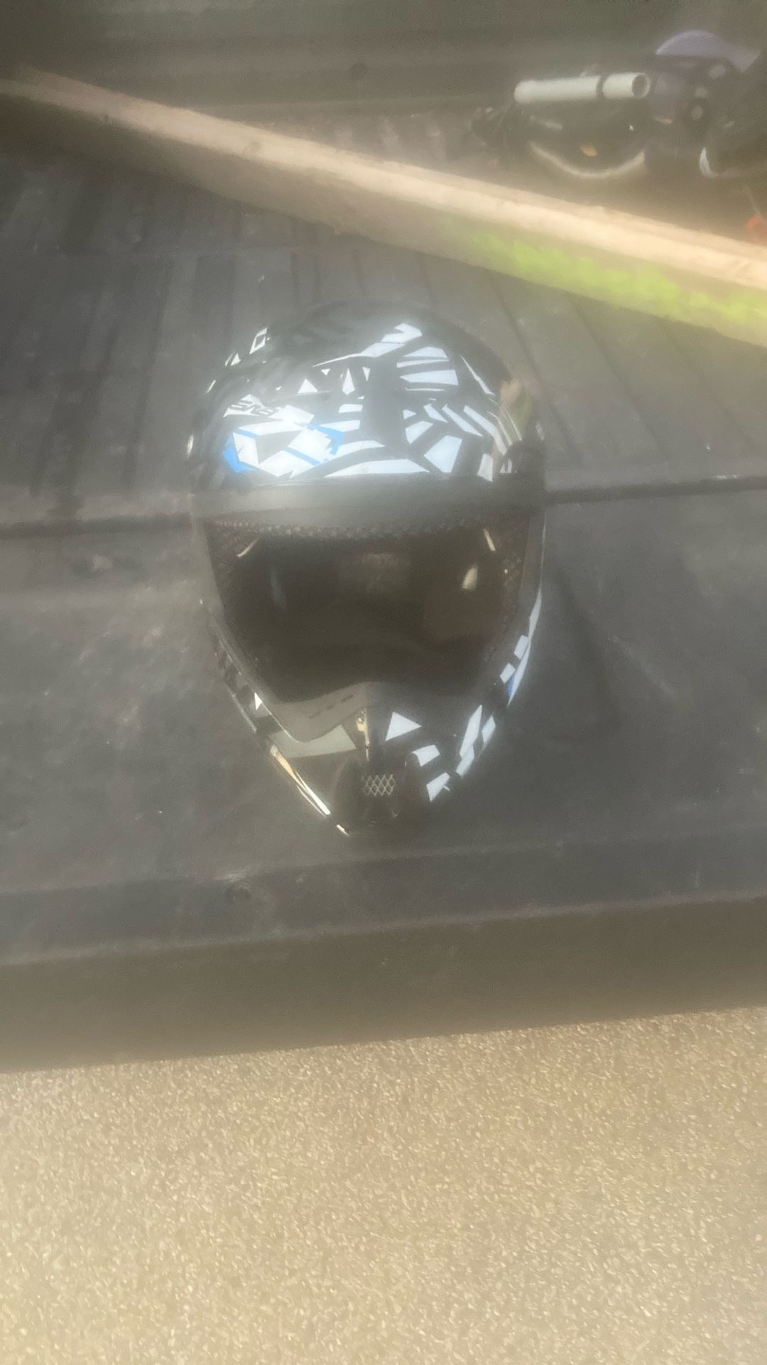Size xl Motorcycle Helmet. Visor And Front Vent