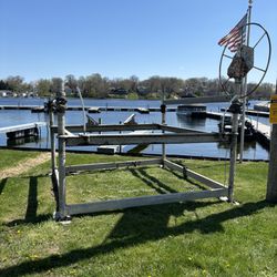 Boat Lift For Vhull Or Pontoon 