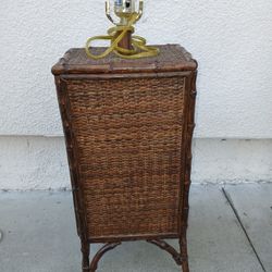 Bamboo Lamp-Works-As Is-Missing Turn Knob