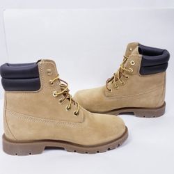 Women’s Timberland  boots  Size 7