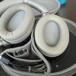 Sony WH1000XM3 Headphones 