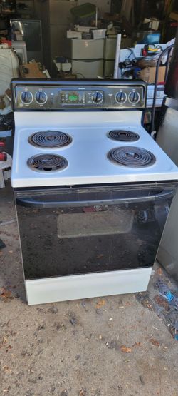 GE Spectra Electric Coil Range Stove