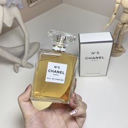 Chanel No.5 Perfume