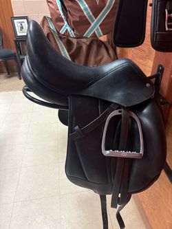 Voltaire Dressage Saddle