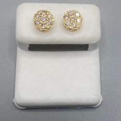 10KT Gold With Diamond Earrings (0.50 CTW)