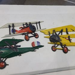 Set Of Metal Airplanes For Wall Decor