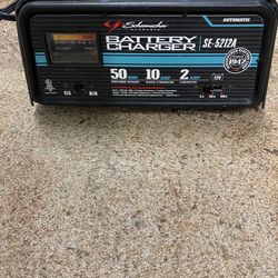 Car / Truck / Boat Battery Charger 