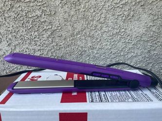 Remington Gloss Flat Iron Straightener for hair Good working In good condition