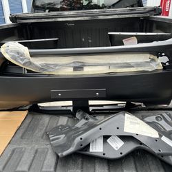 Primed Front Bumper Cover Replacement For 2008-2011 Subaru Impreza . With Left and Right Engine Covers . 