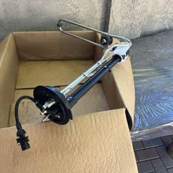 2019 Freightliner, M2 Cummins Engine DEF sending unit