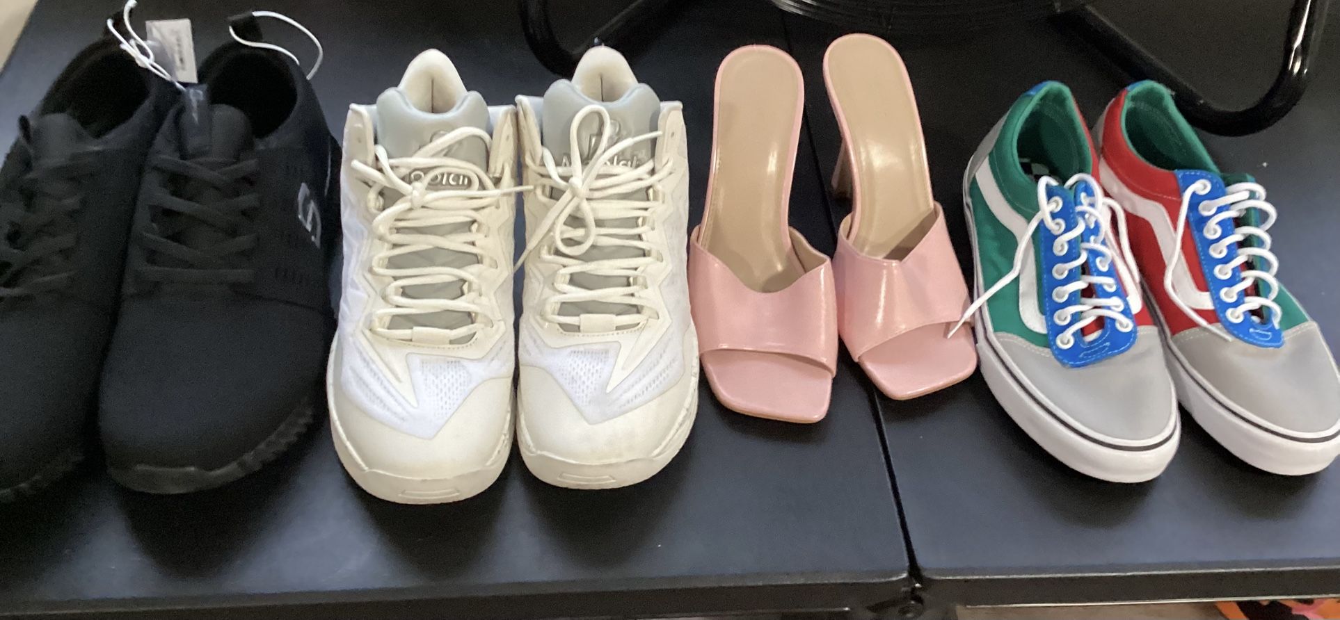 4 Pares De Zapatos Nuevos Numeros 8 Y 9 No Negociable Personas Serias Enviar Mensajes