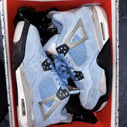 Jordan 4 Unc Blue 
