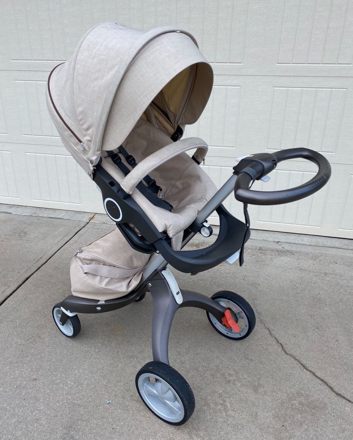 Stokke Xplory stroller 