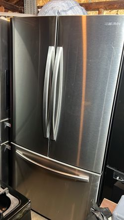 Samsung refrigerator like new