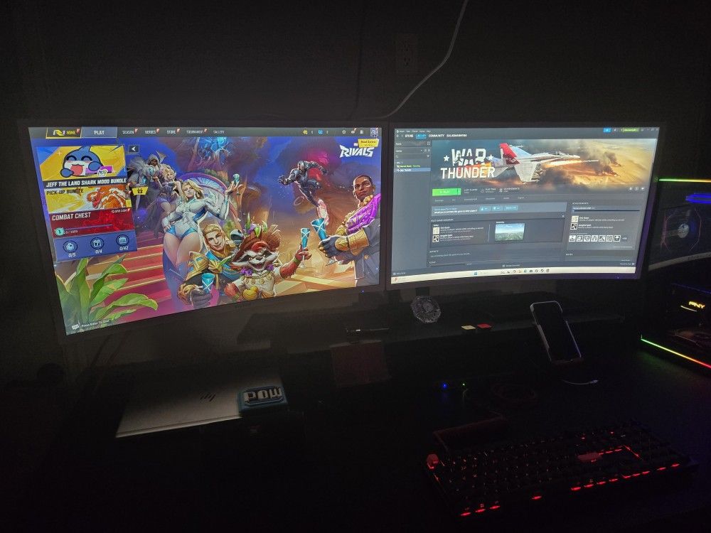 2 Viotek 32" Curved Monitors. White